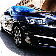 Logo OSCAR LIMOUSINE ET SERVICES