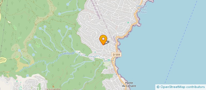 localisation de l'entreprise CARRE BLANC SUR FOND BLANC  ROQUEBRUNE-SUR-ARGENS