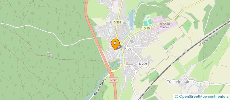 localisation de l'entreprise CERCLE D'ESCRIME RIOLAIS - COMPETITION, LOISIR, ENTRAINEMENT  RIOZ