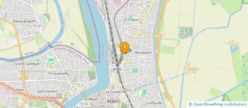localisation de l'entreprise DE LA TETE AU PIED à ARLES