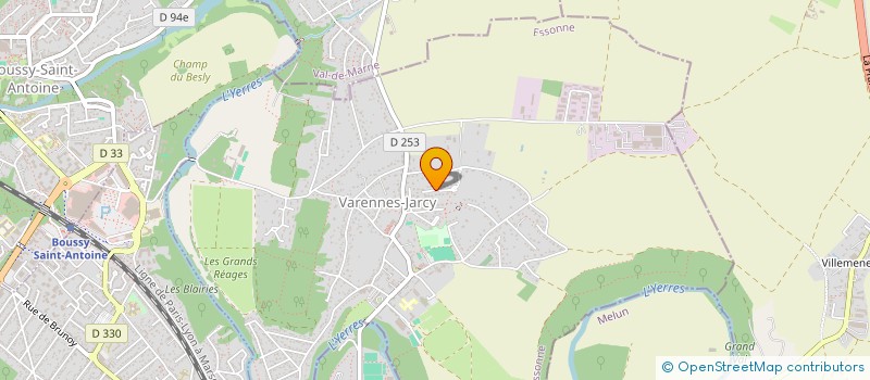 localisation de l'entreprise ECURIE A LA CARTE à VARENNES-JARCY