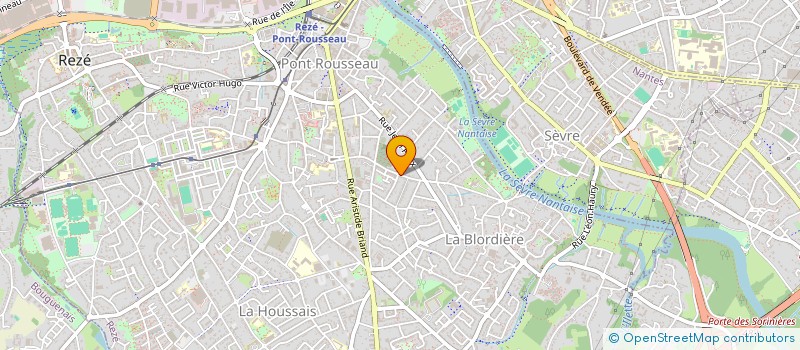 localisation de l'entreprise EURL YANNICK MANTEAU  REZE