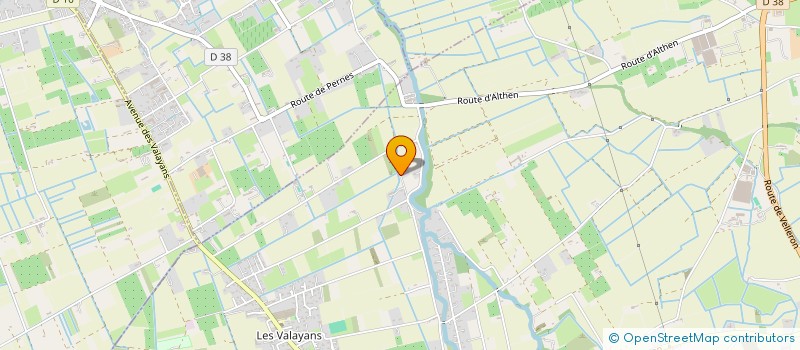 localisation de l'entreprise LES EAUX CLAIRES  PERNES-LES-FONTAINES