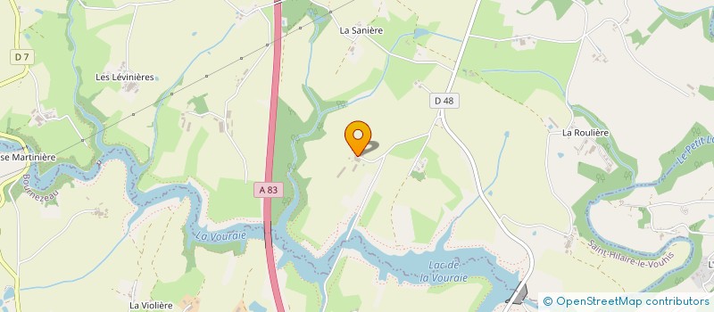 localisation de l'entreprise LES GIRAUDIERES  SAINT-HILAIRE-LE-VOUHIS