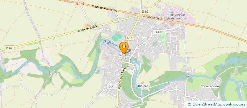 localisation de l'entreprise LES HALLES DE VOUILLE  LE GUE-D'ALLERE