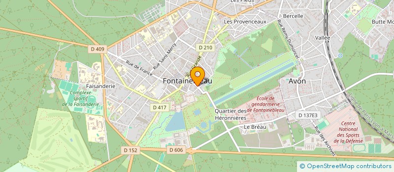 localisation de l'entreprise LES PAGES COUSUES  FONTAINEBLEAU