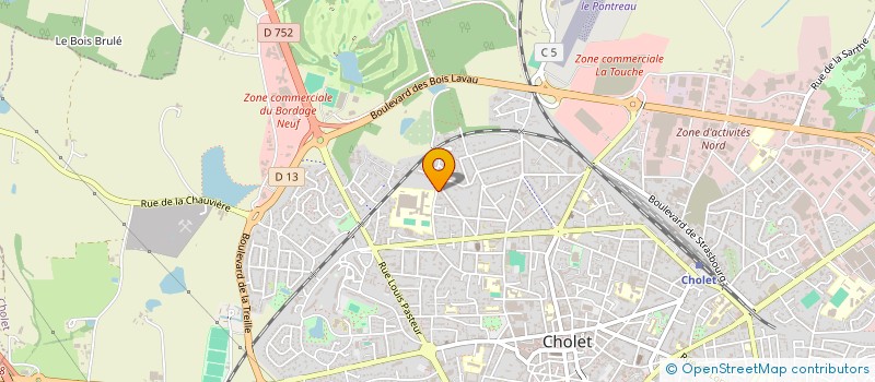 localisation de l'entreprise LYCEE GENERAL TECHNO FERNAND RENAUDEAU à CHOLET