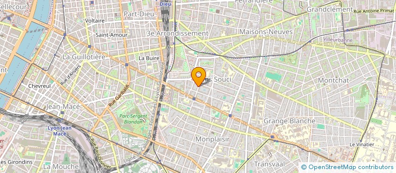 localisation de l'entreprise MADAME ADELINE PETRE  LYON