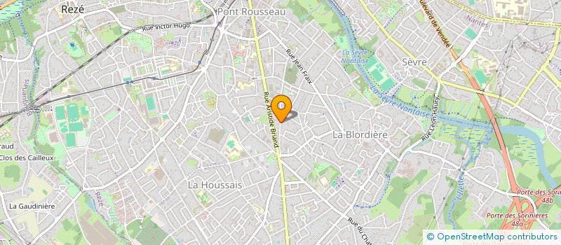 localisation de l'entreprise MADAME ALEXIA DICKINSON  REZE