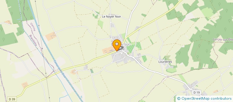 localisation de l'entreprise MADAME CAMILLE COUESNON  CURCAY-SUR-DIVE