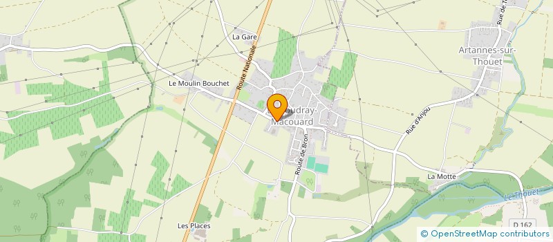 localisation de l'entreprise MADAME CECILE ROBERT  LE COUDRAY-MACOUARD