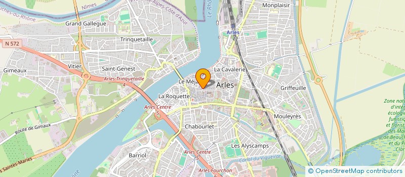 localisation de l'entreprise MADAME CELINE QUENIN à ARLES