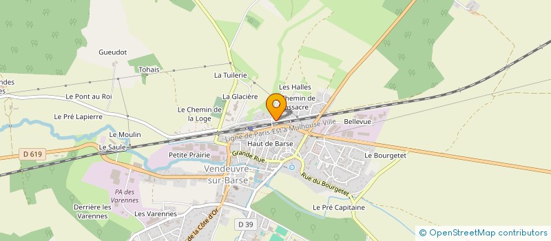 localisation de l'entreprise MADAME CHARLINE LUCAS DAVID  HYERES