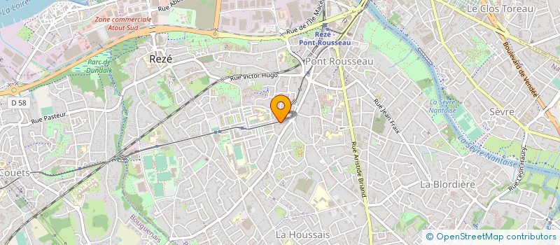 localisation de l'entreprise MADAME FANNY ROINE  REZE