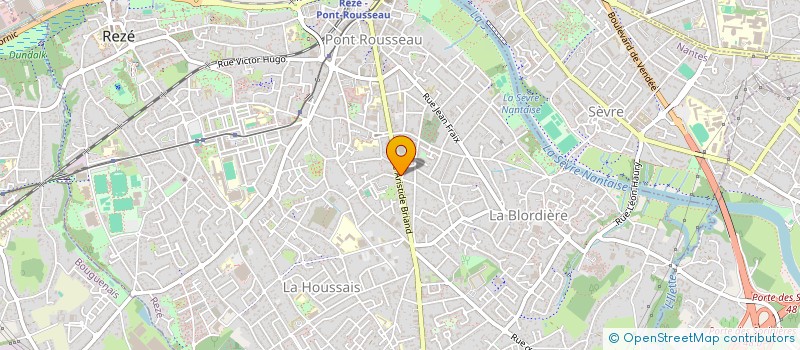 localisation de l'entreprise MADAME FLORE LE FRANCOIS  REZE