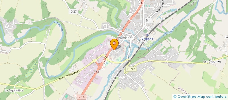 localisation de l'entreprise MADAME JULIE RIVAUD  VIVONNE