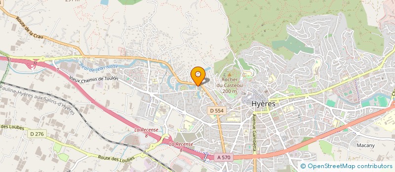 localisation de l'entreprise MADAME LAURA SACLEUX à HYERES