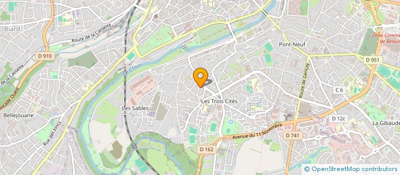 localisation de l'entreprise MADAME LEA DEMONT  POITIERS