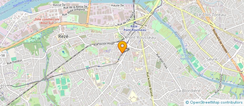 localisation de l'entreprise MADAME LEA SUPERSAC  REZE