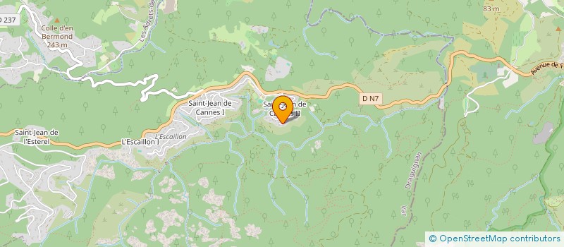localisation de l'entreprise MADAME LOANNE PERRIER à FREJUS