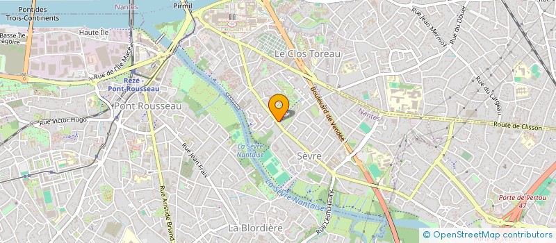 localisation de l'entreprise MADAME LYNE GUINEHEUX à NANTES
