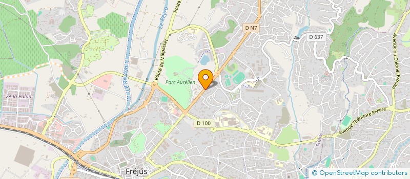 localisation de l'entreprise MADAME MARTINE LETOURNEUR à FREJUS