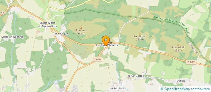 localisation de l'entreprise MADAME MICHELE LE ROUX  PLOMODIERN