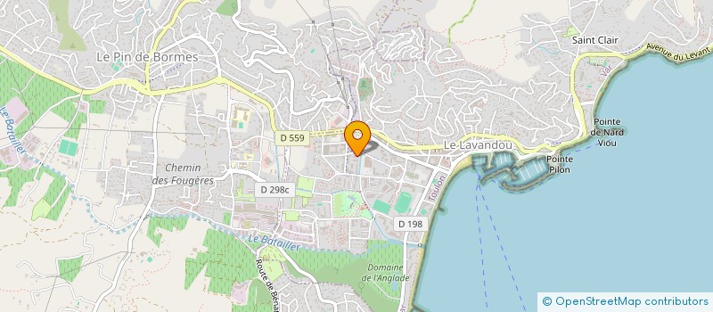 localisation de l'entreprise MADAME TIPHAINE RAOULT à LE LAVANDOU