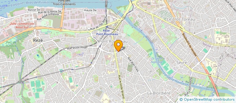 localisation de l'entreprise MADAME VALERIE FOULONNEAU  REZE