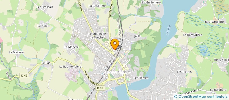 localisation de l'entreprise MADAME VALERIE LACROIX  SUCE-SUR-ERDRE