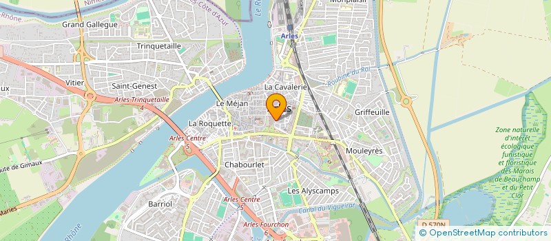 localisation de l'entreprise MC DISTRIBUTION à ARLES
