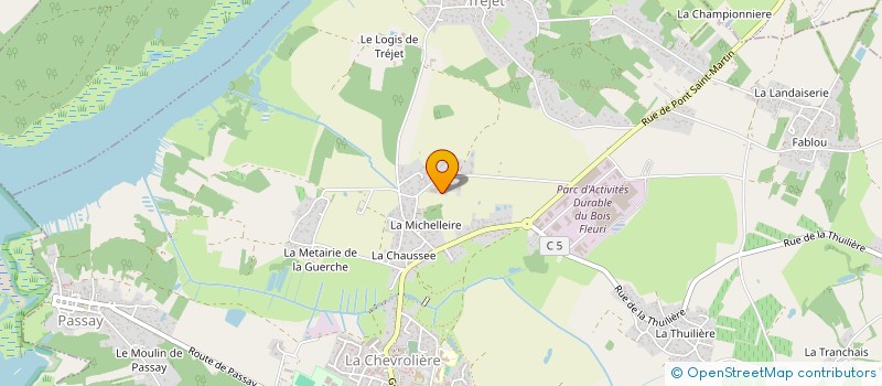 localisation de l'entreprise MONSIEUR CYRIAQUE TERRIERE à LA CHEVROLIERE