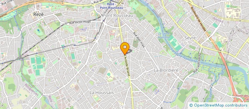 localisation de l'entreprise MONSIEUR YANN ARRIVE  REZE