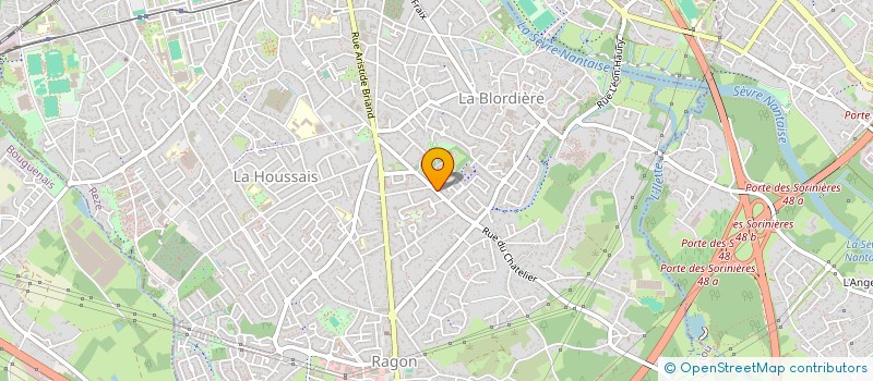 localisation de l'entreprise REZE HEURES HEUREUSES à REZE