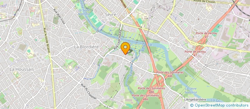 localisation de l'entreprise SAS TREND FASHION AND CONSULTING  REZE